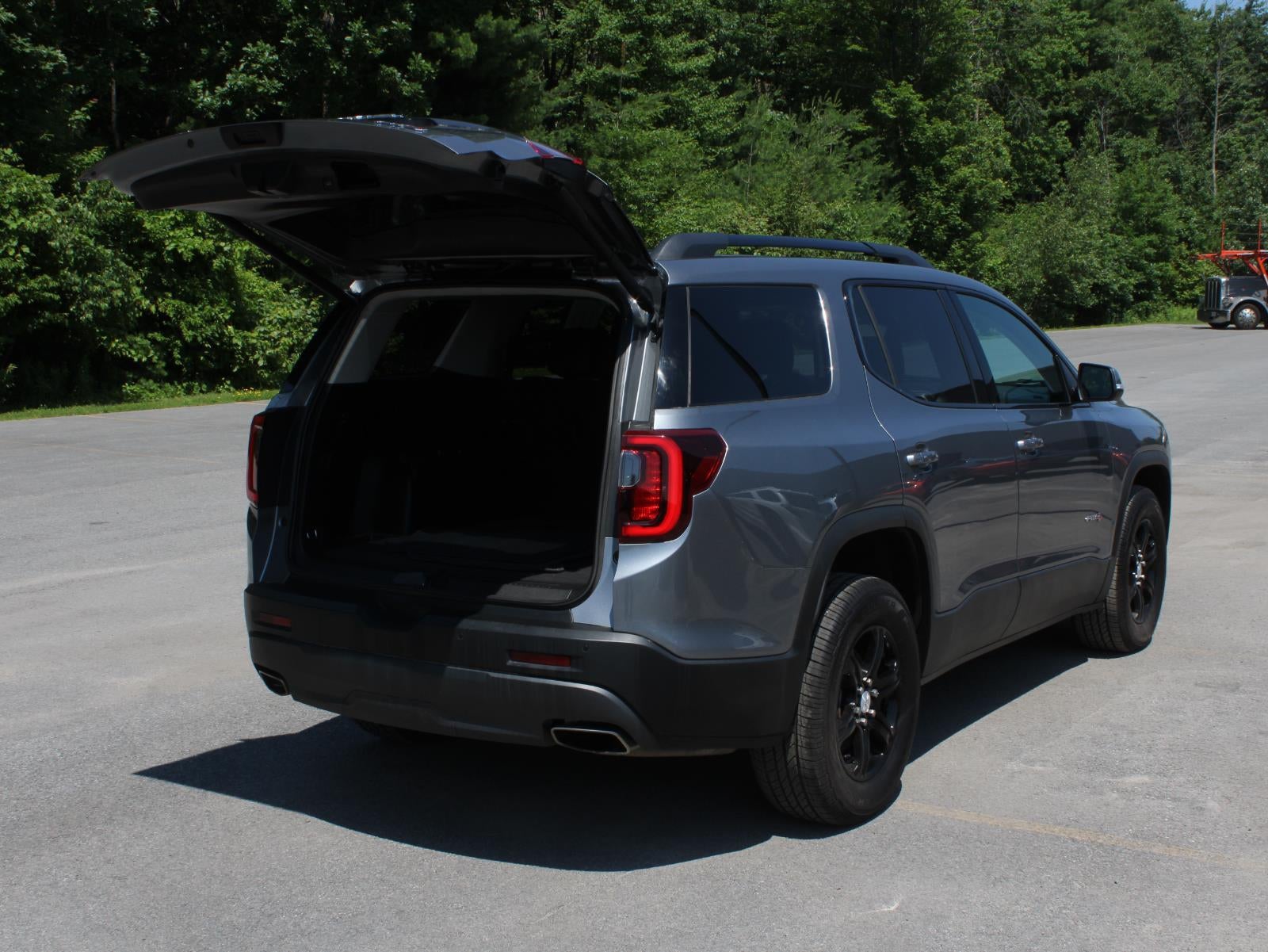 2021 GMC Acadia AT4