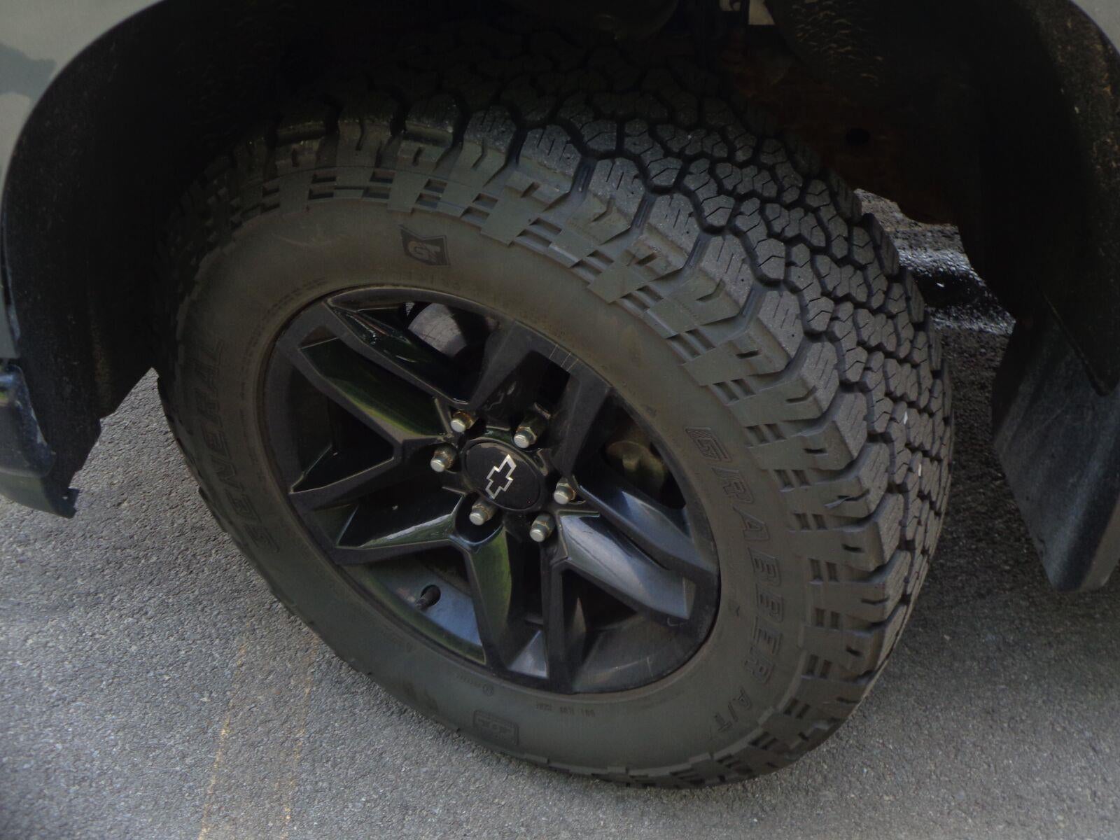 2019 Chevrolet Silverado 1500 Custom Trail Boss