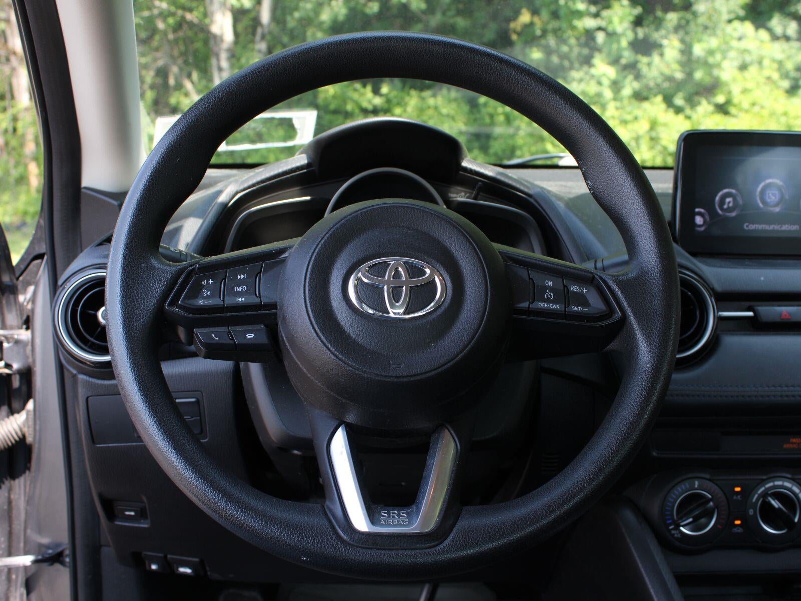 2019 Toyota Yaris Sedan LE