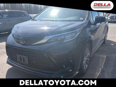 2022 Toyota Sienna XSE