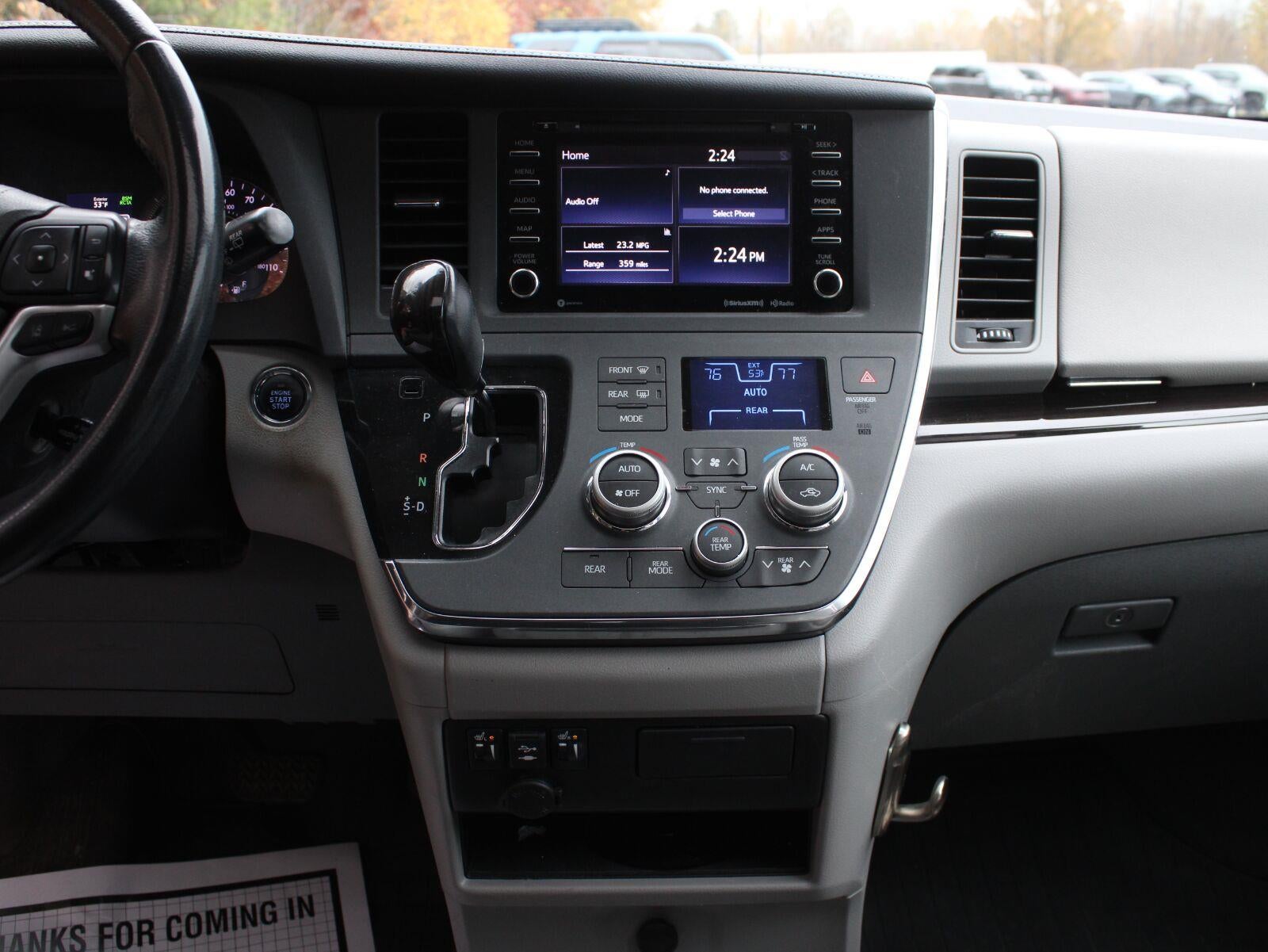 2019 Toyota Sienna XLE