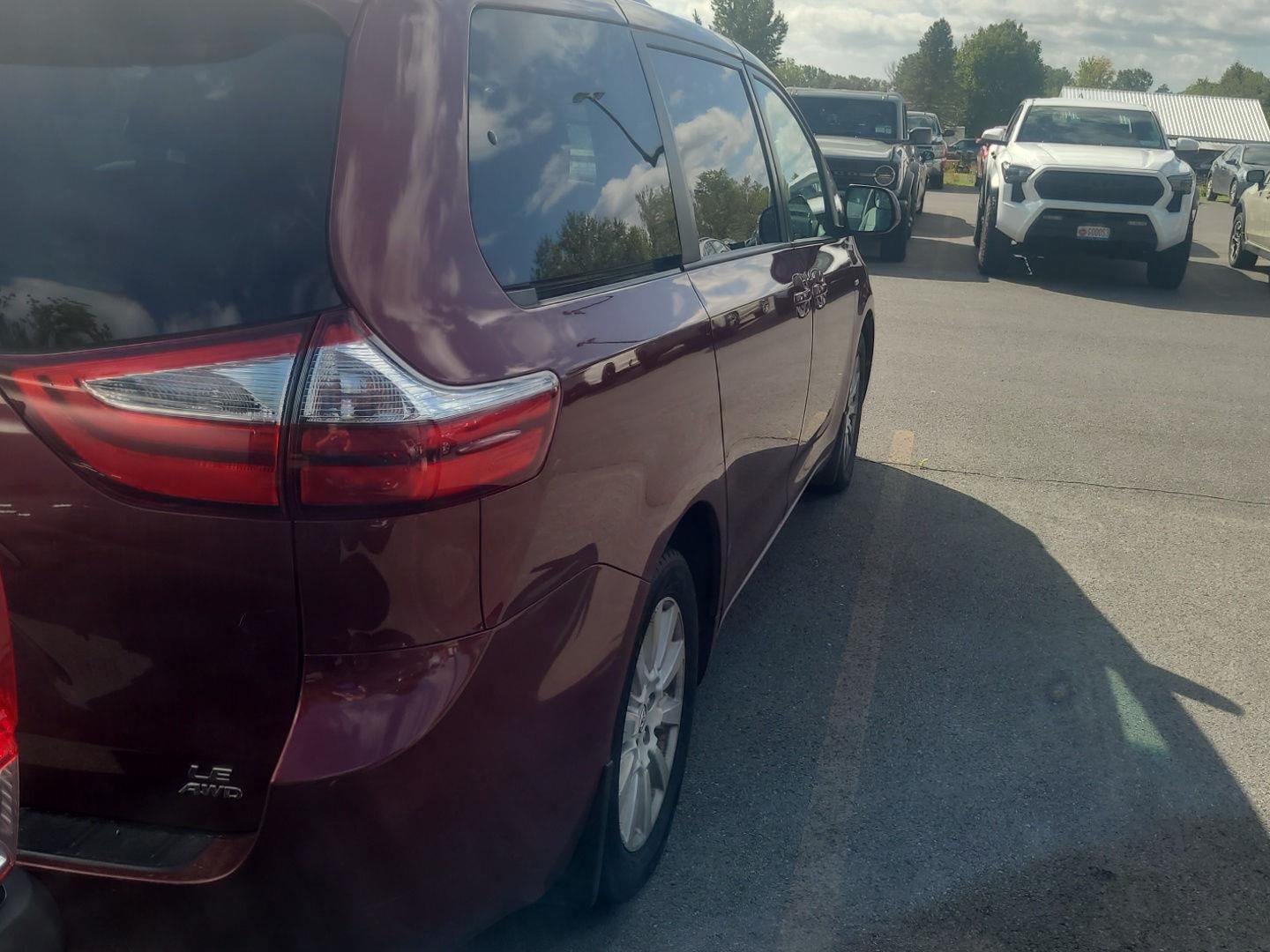 2017 Toyota Sienna LE