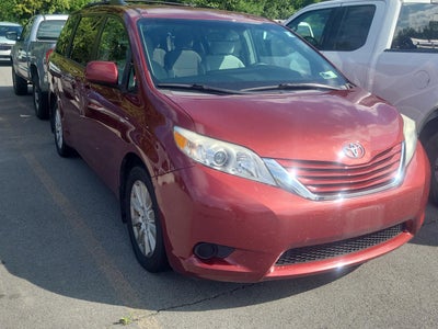 2017 Toyota Sienna LE