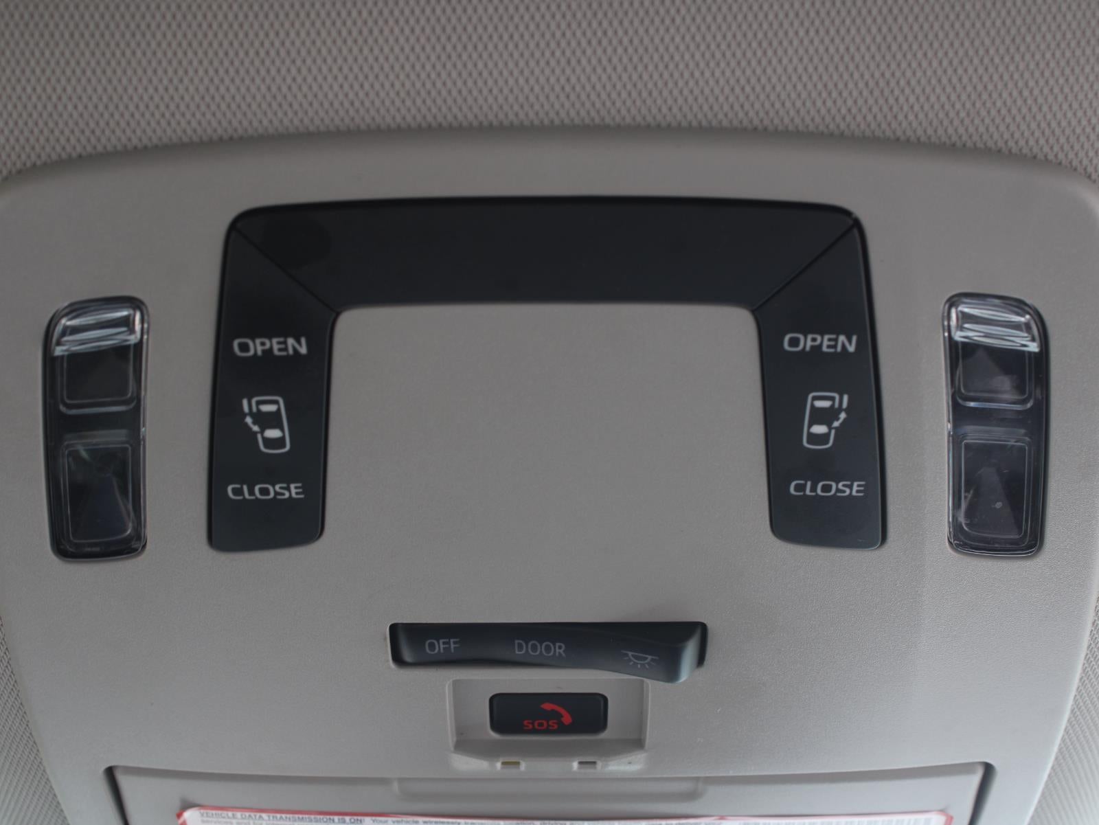 2022 Toyota Sienna LE