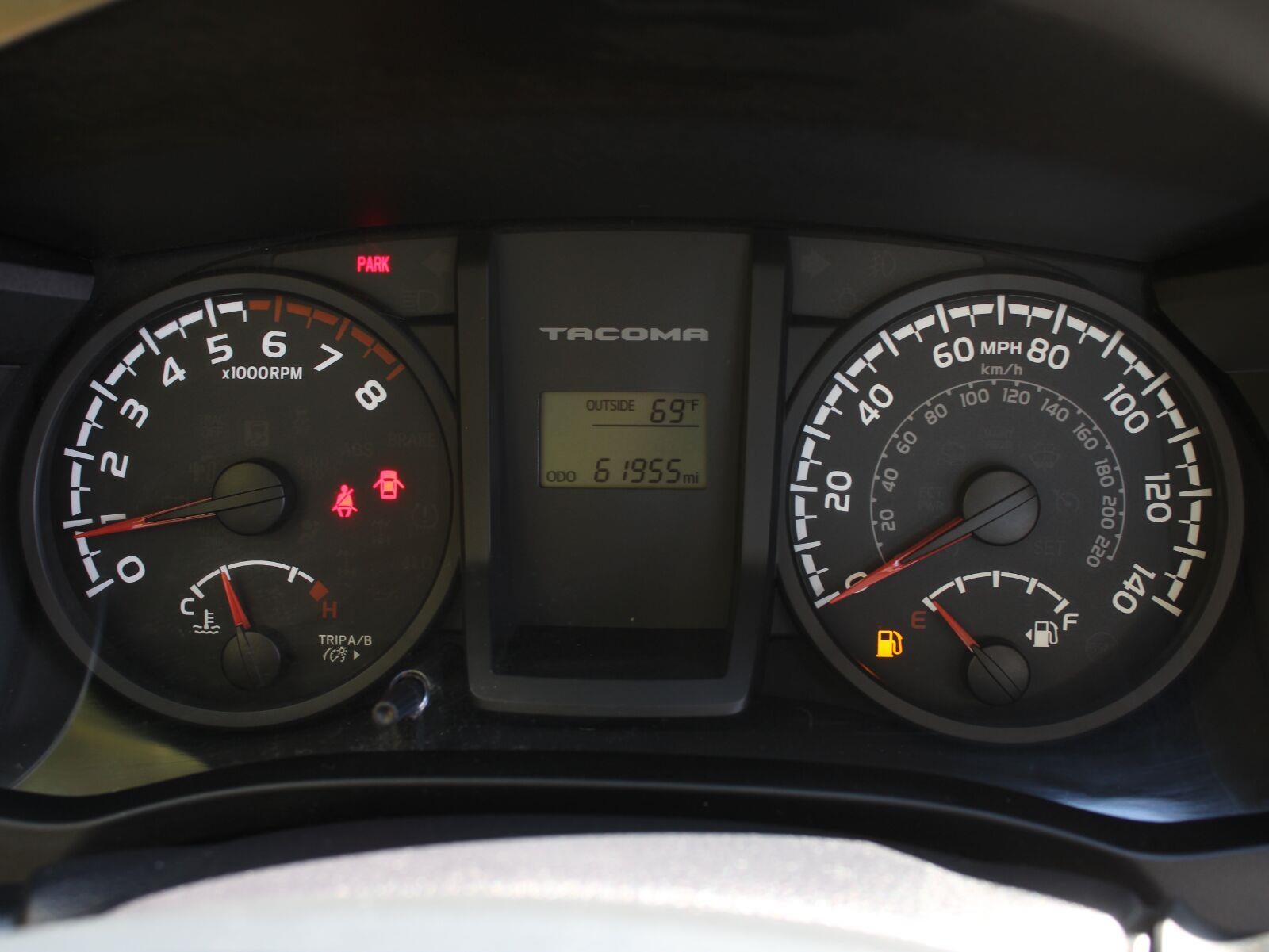 2017 Toyota Tacoma SR