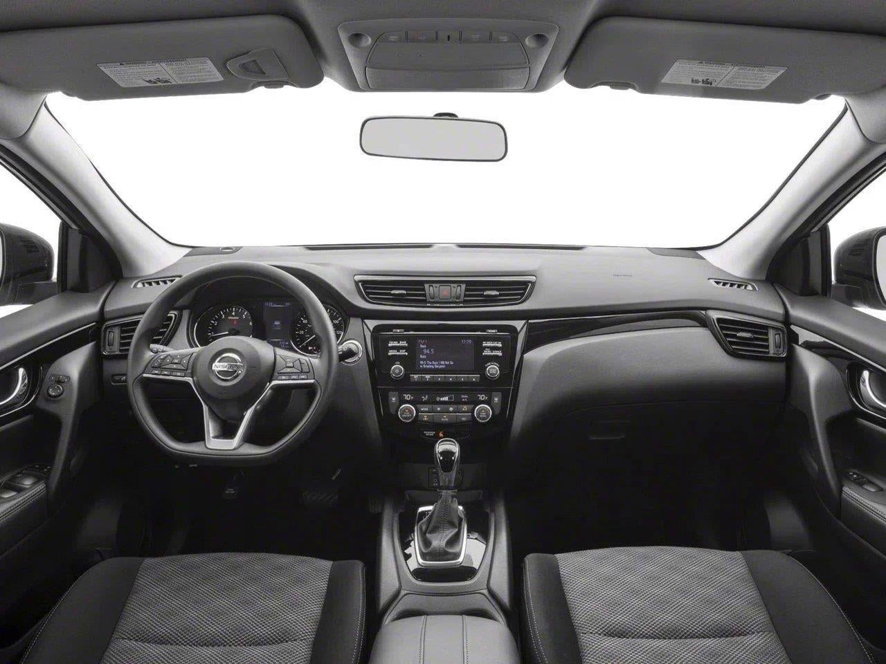 2017 Nissan Rogue Sport SV