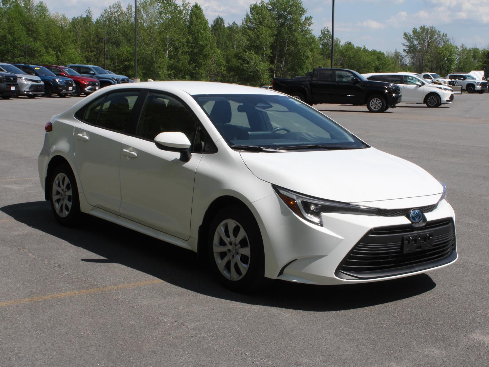 2025 Toyota Corolla Hybrid LE