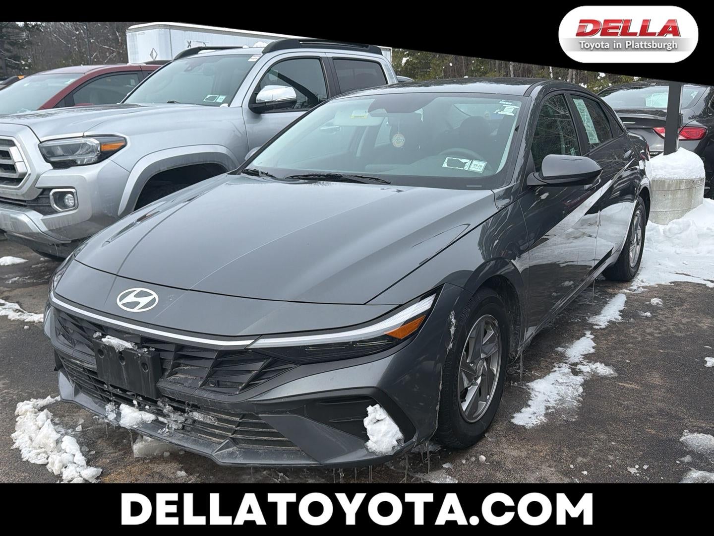 2024 Hyundai Elantra SE