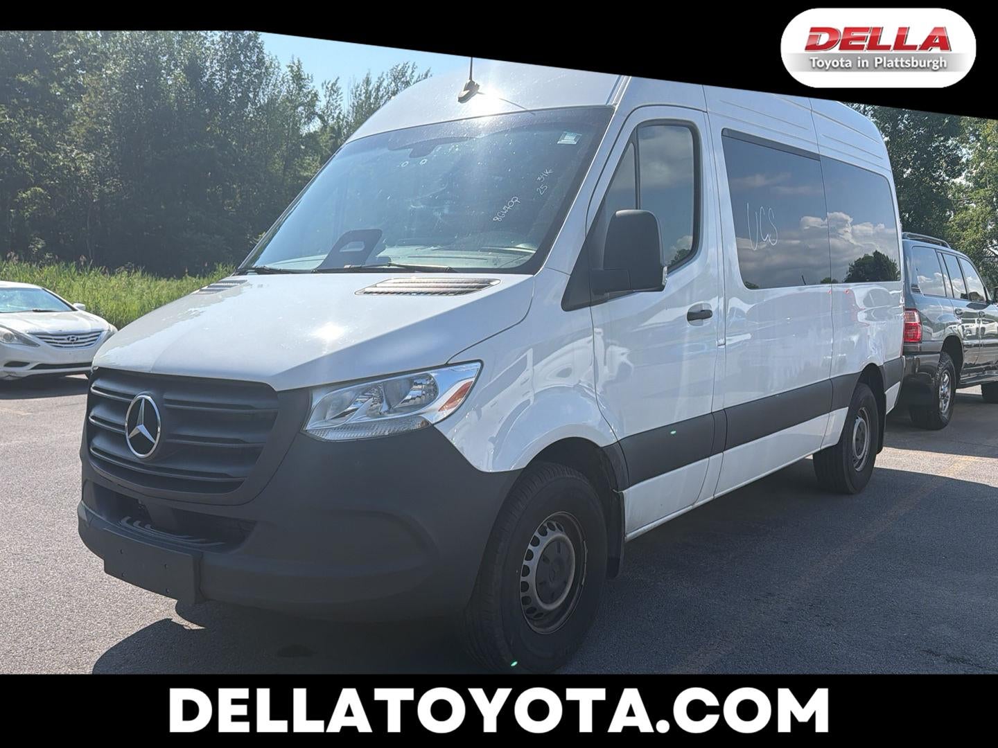 2025 Mercedes-Benz Sprinter Passenger Van 2500 Standard Roof I4 Diesel 144" RWD