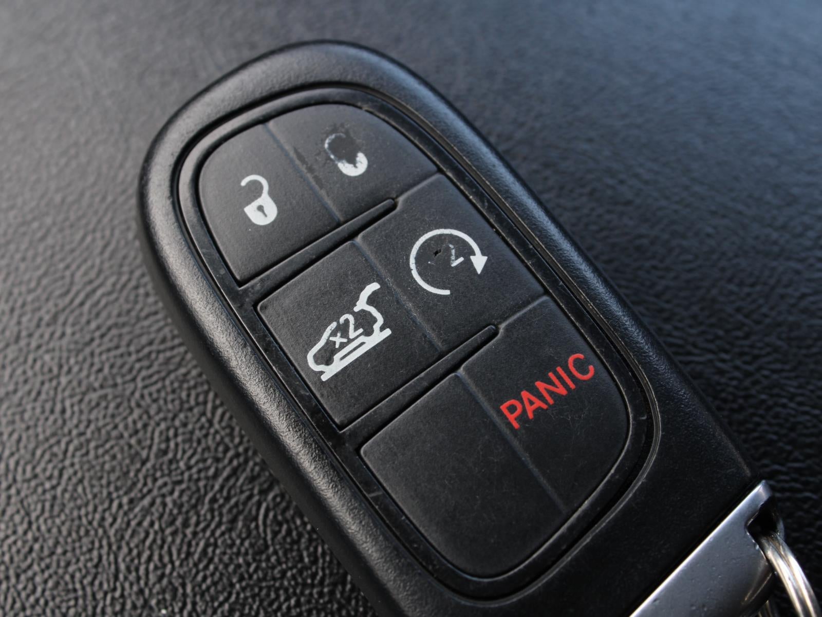 2019 Jeep Cherokee Latitude Plus Four Wheel Drive 9-SPEED 948TE AUTOMATIC