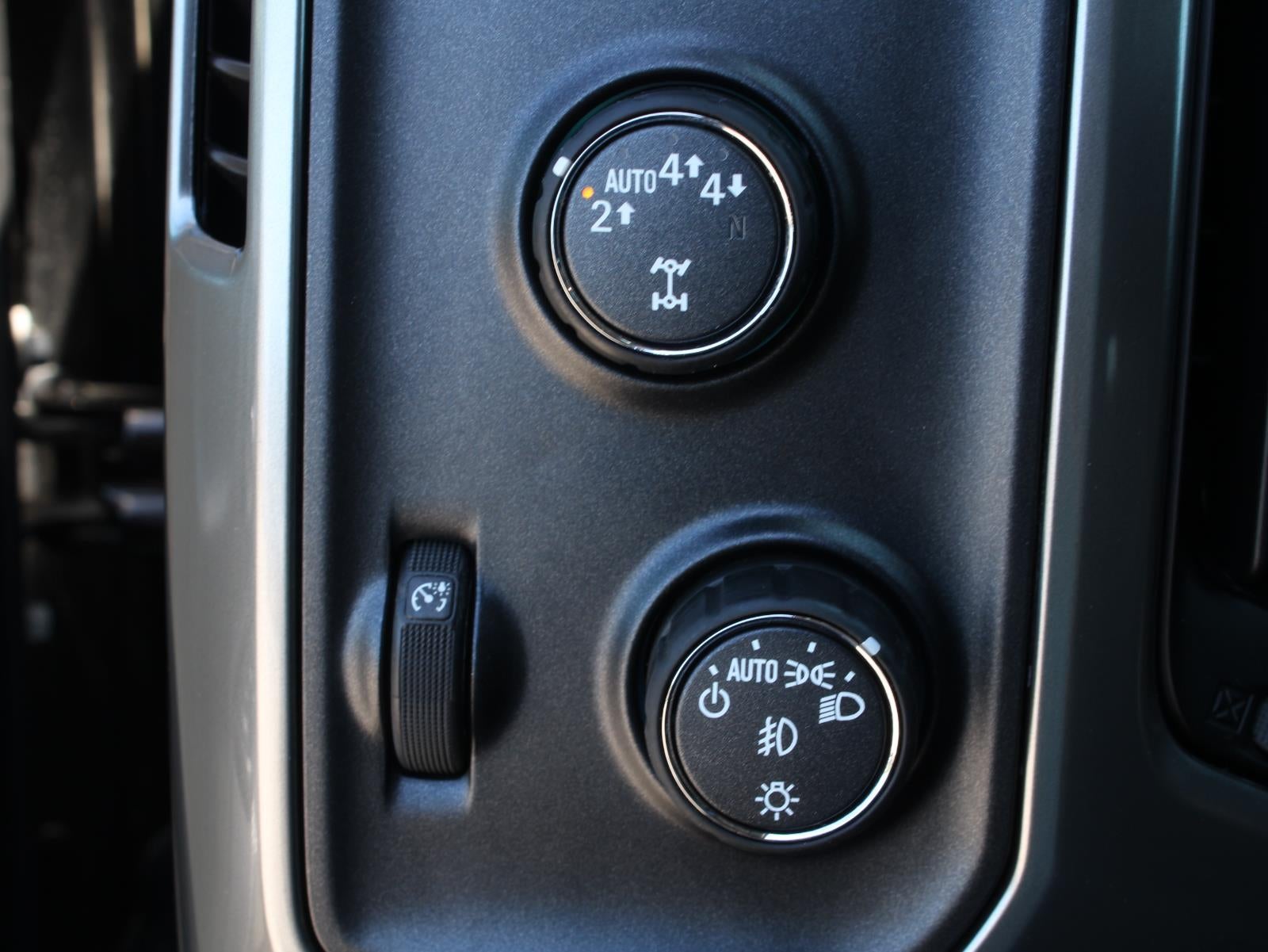 2018 Chevrolet Silverado 1500 LT Four Wheel Drive 6-SPEED AUTOMATIC, ELECTRONICALLY CONTROLLED