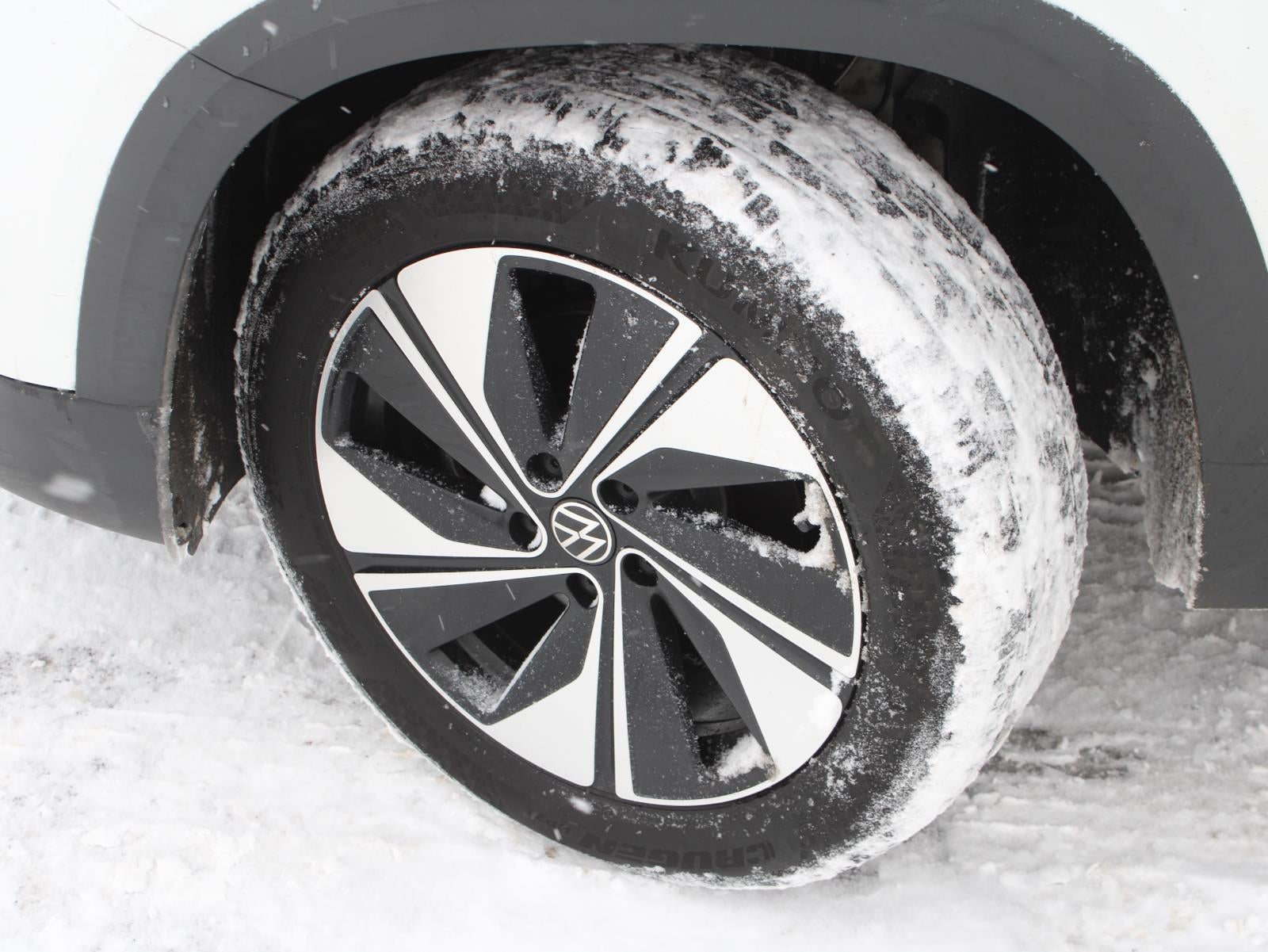 2024 Volkswagen Taos SE All Wheel Drive Auto-Shift Manual