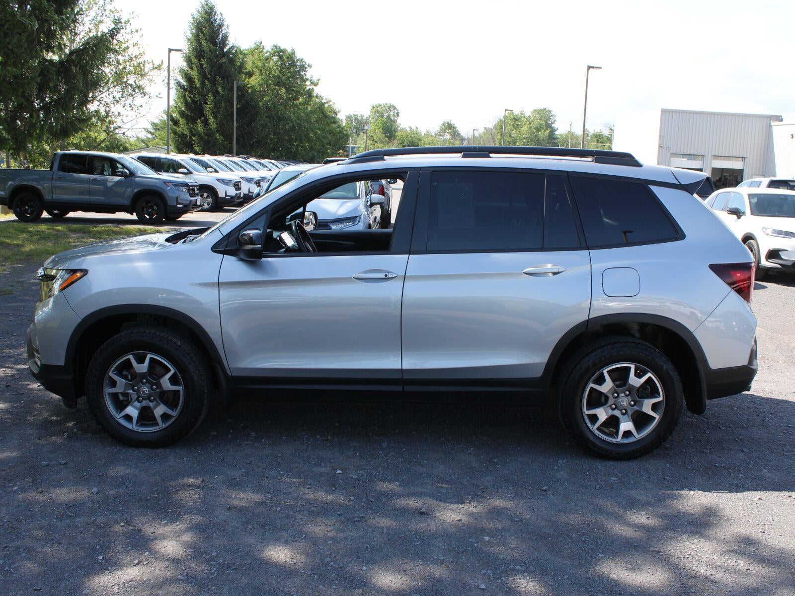 2023 Honda Passport AWD TRAILSPORT