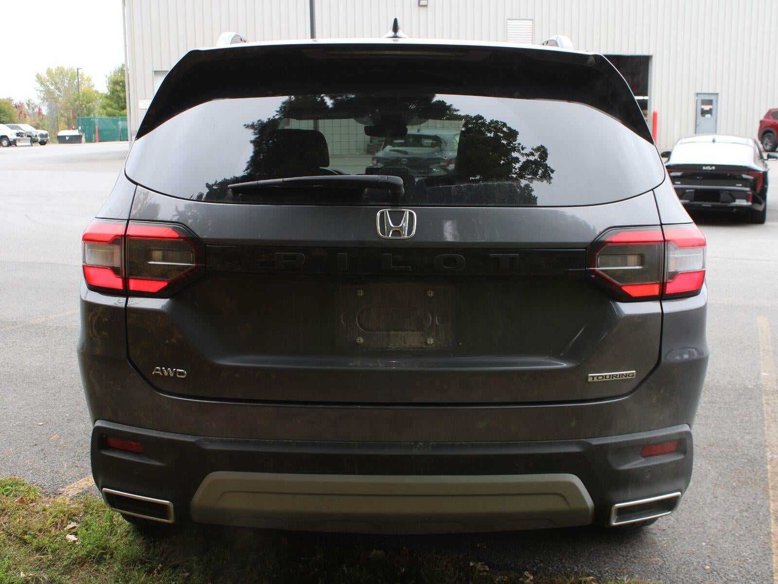 2024 Honda Pilot Touring