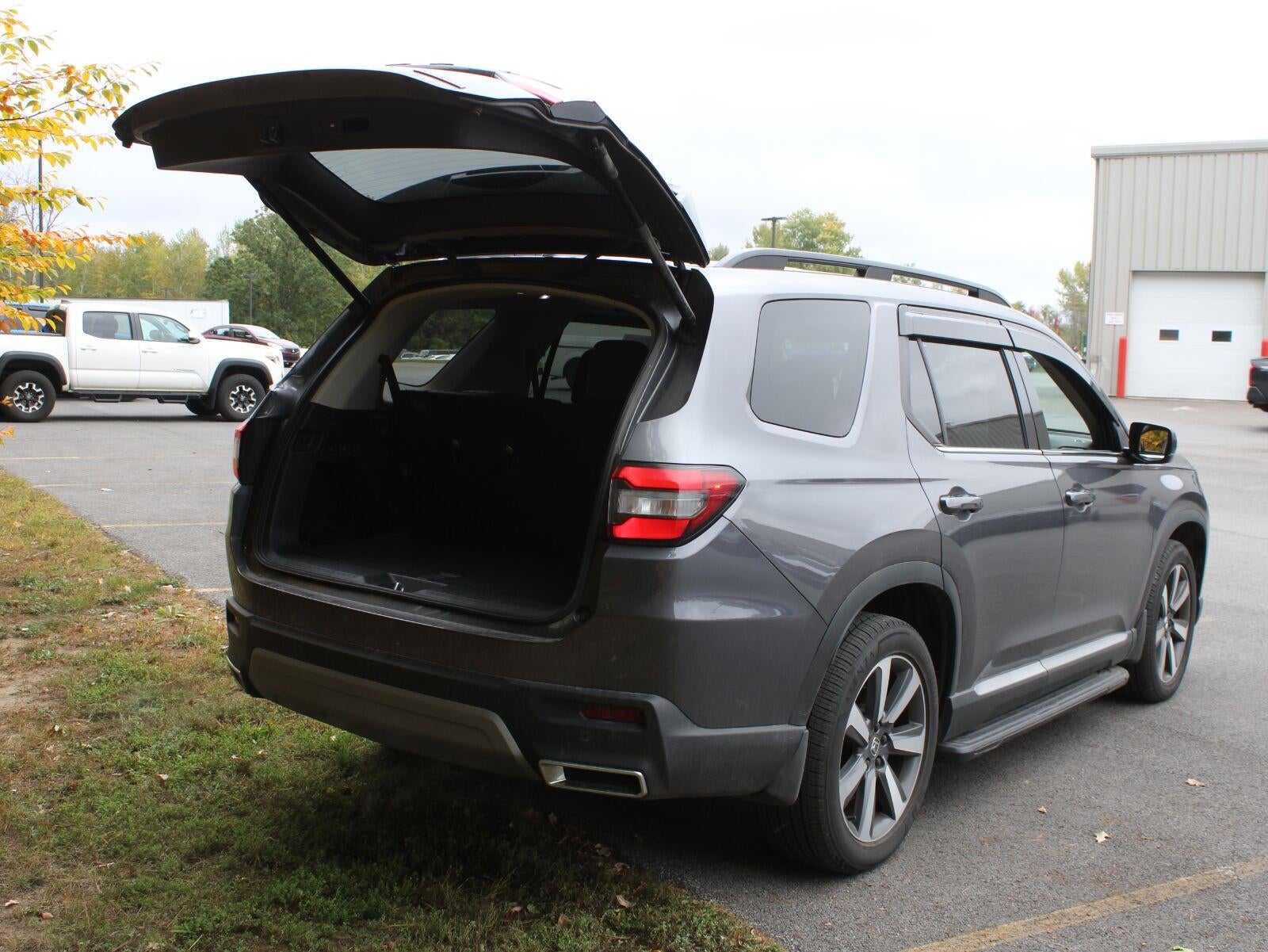 2024 Honda Pilot Touring