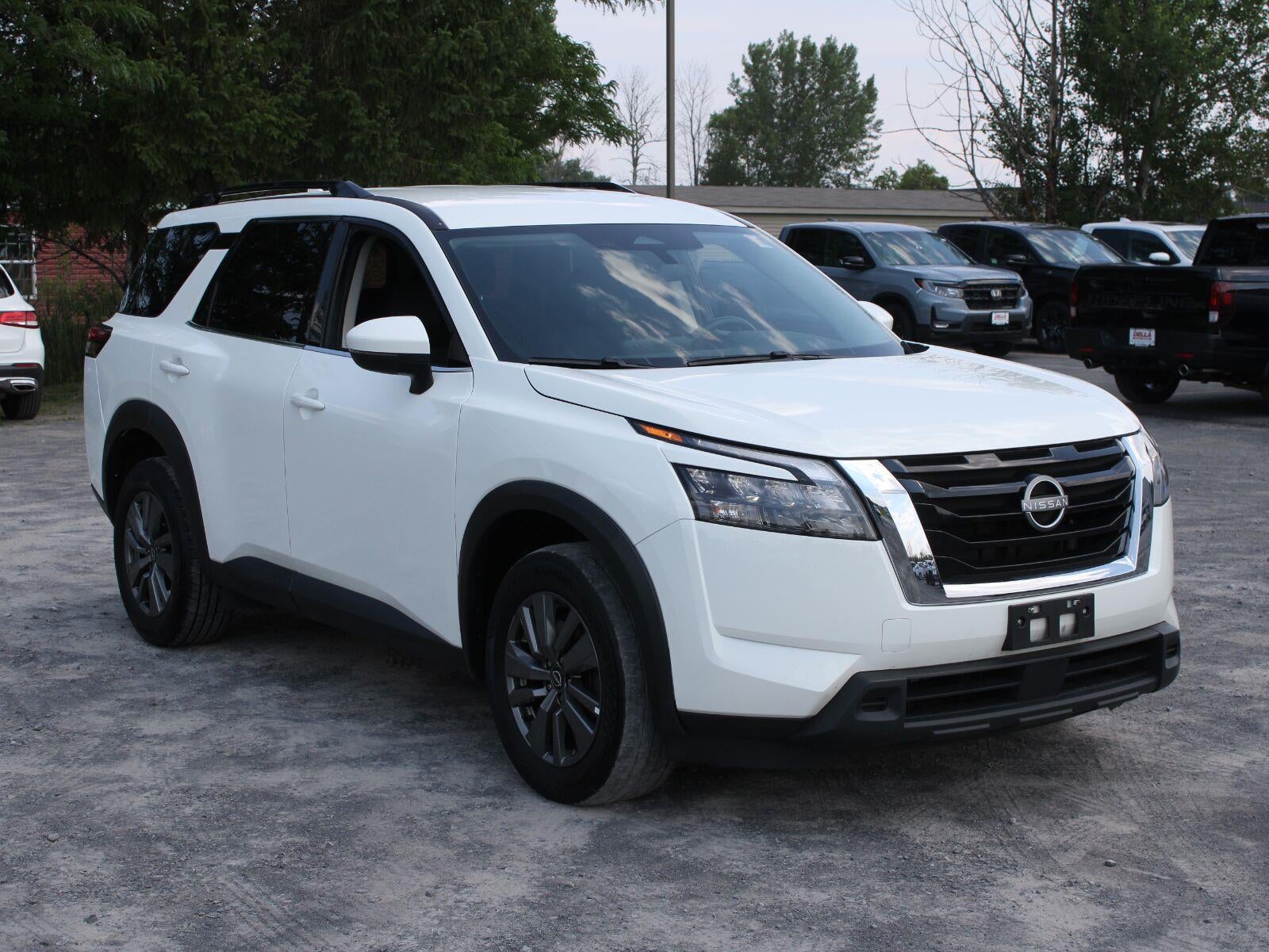 2025 Nissan Pathfinder SV Four Wheel Drive Automatic