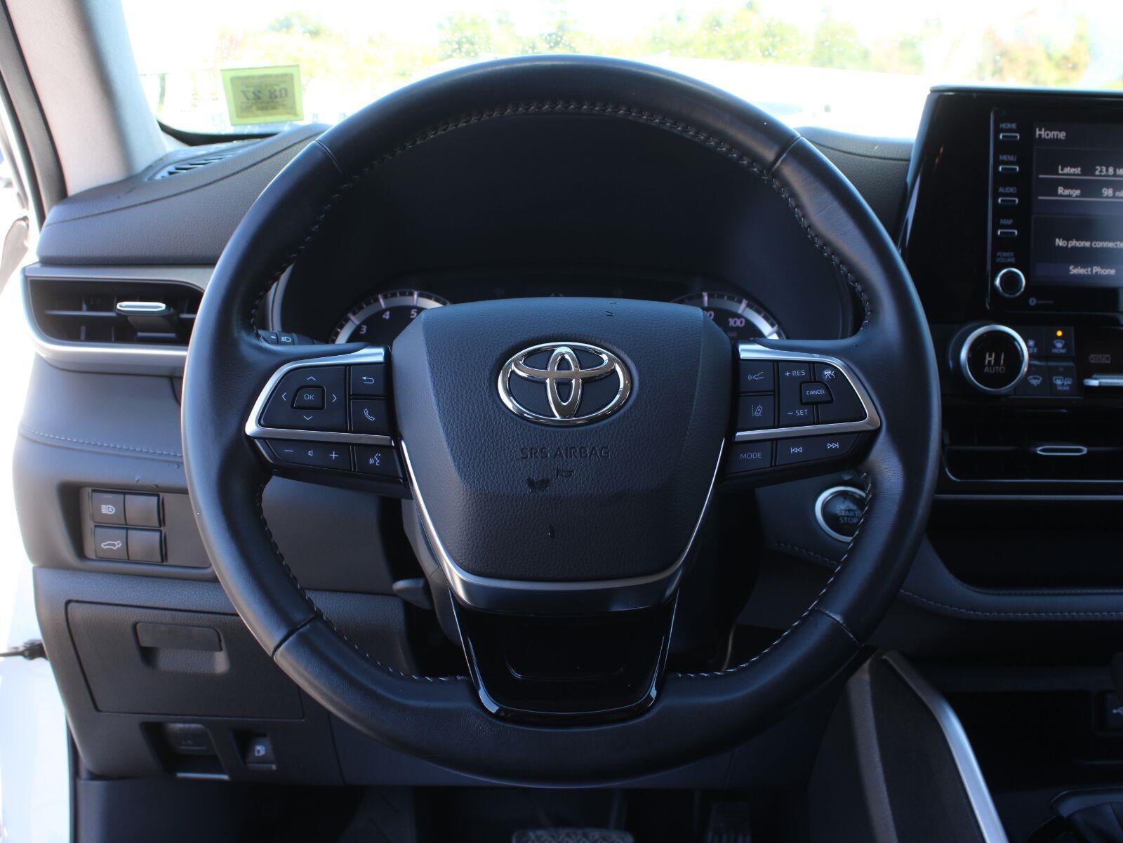 2020 Toyota Highlander LE