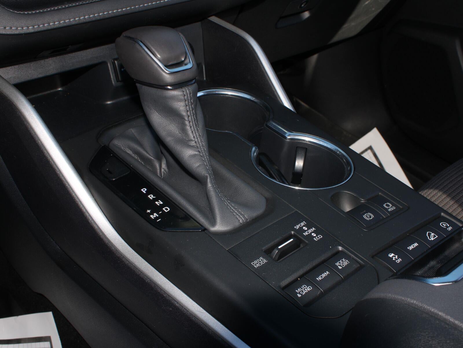 2020 Toyota Highlander LE