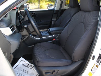 2020 Toyota Highlander LE