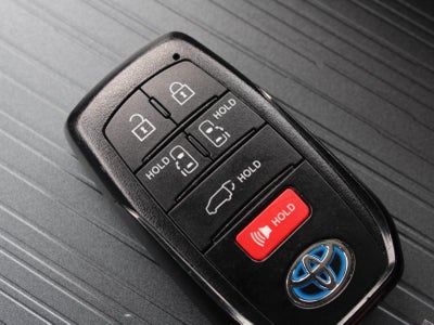 2025 Toyota Sienna XLE All Wheel Drive CVT