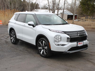 2025 Mitsubishi Outlander SE All Wheel Drive CVT