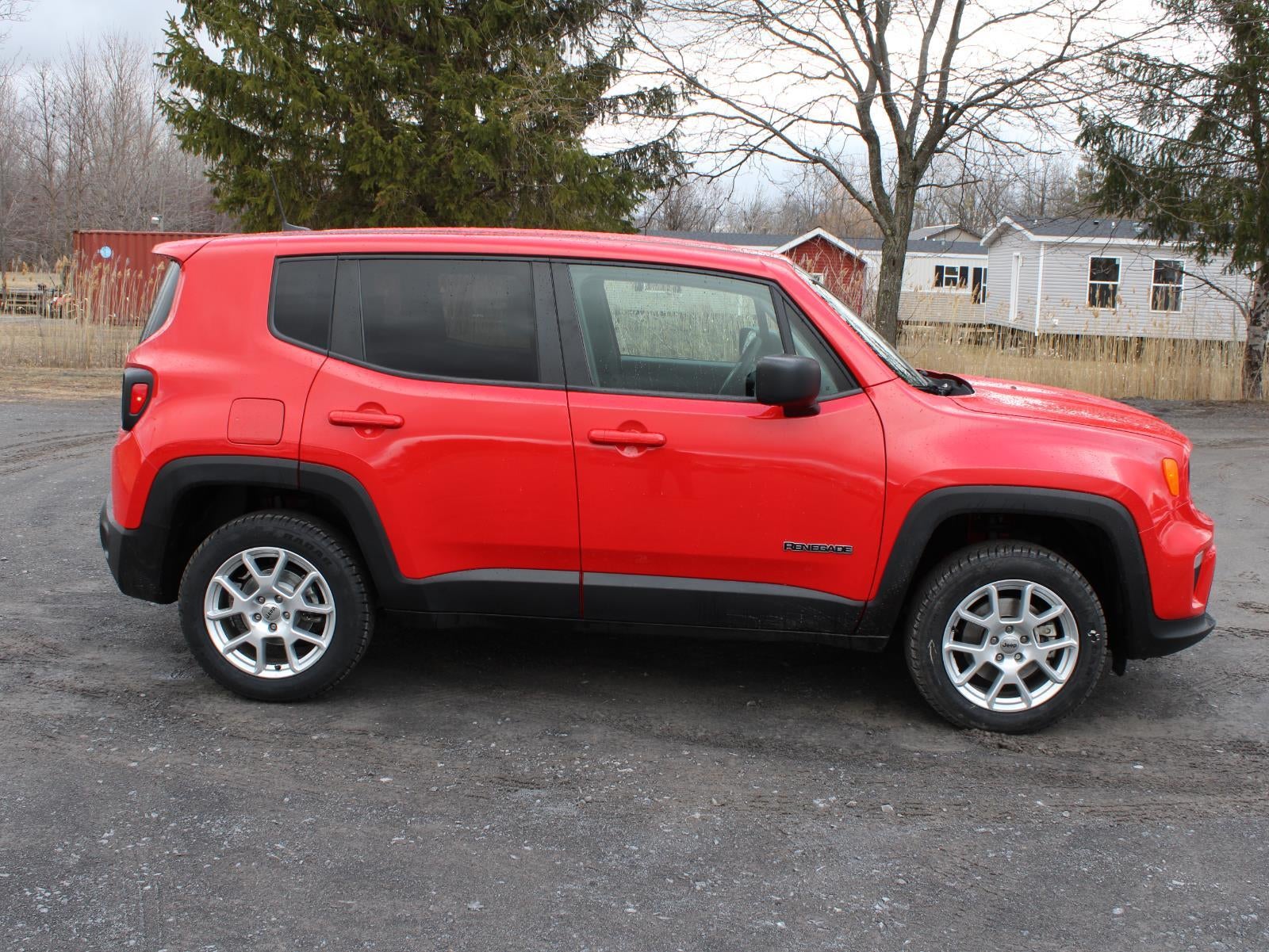 2023 Jeep Renegade Latitude Four Wheel Drive 9-SPEED 948TE AUTOMATIC