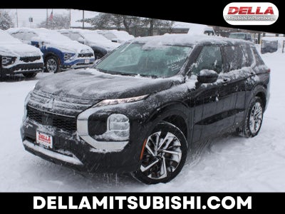 2022 Mitsubishi Outlander ES