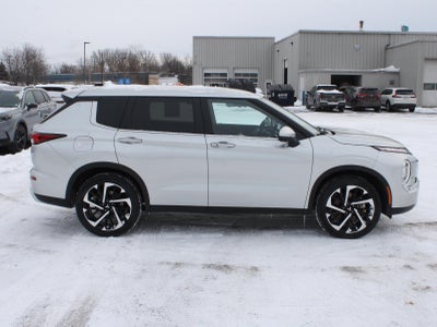 2024 Mitsubishi Outlander SE Black Edition