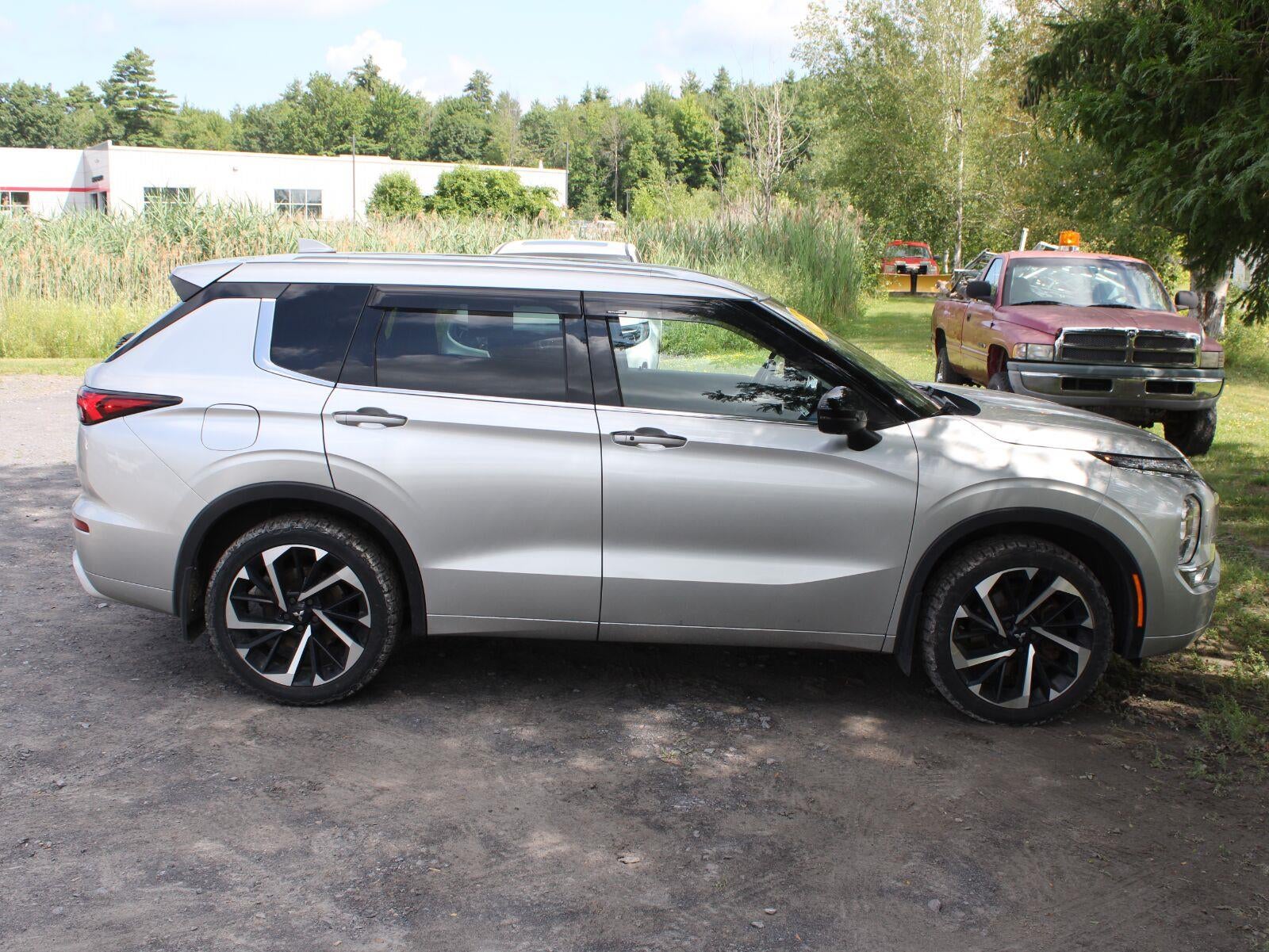 2022 Mitsubishi Outlander SEL