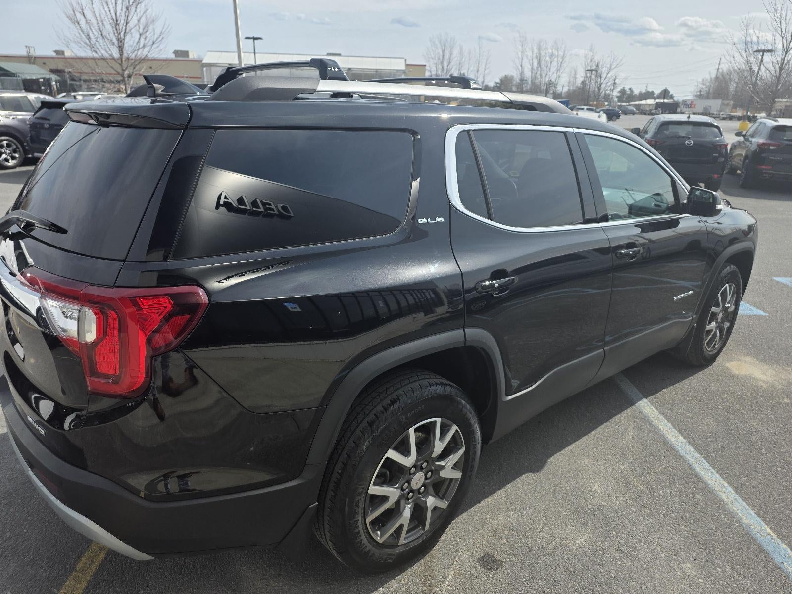 2023 GMC Acadia SLE