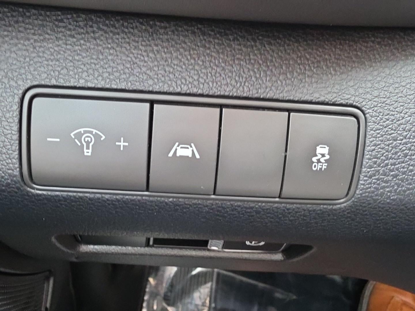 2023 Hyundai Santa Fe SE