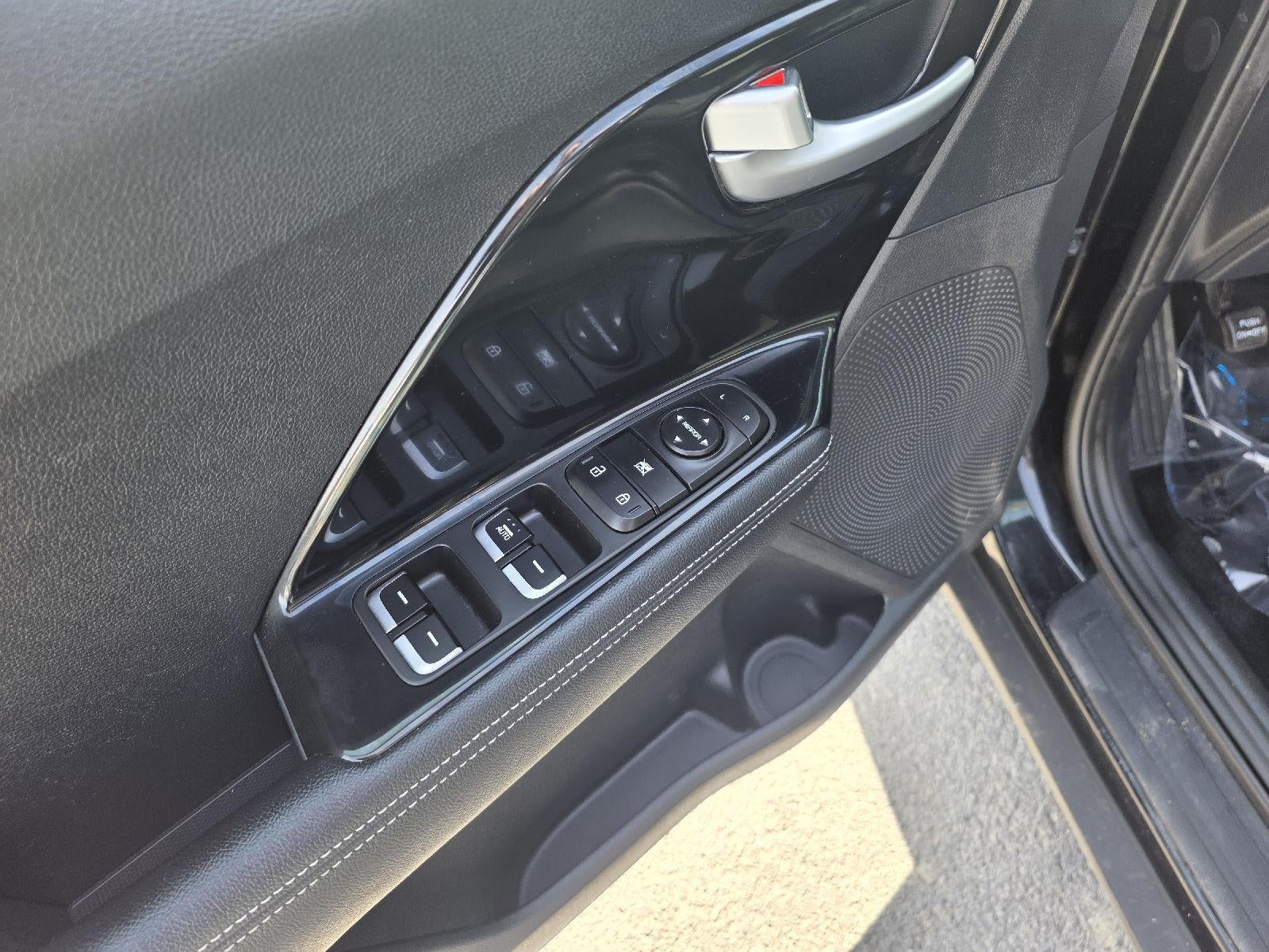 2022 Kia Niro Plug-In Hybrid LXS