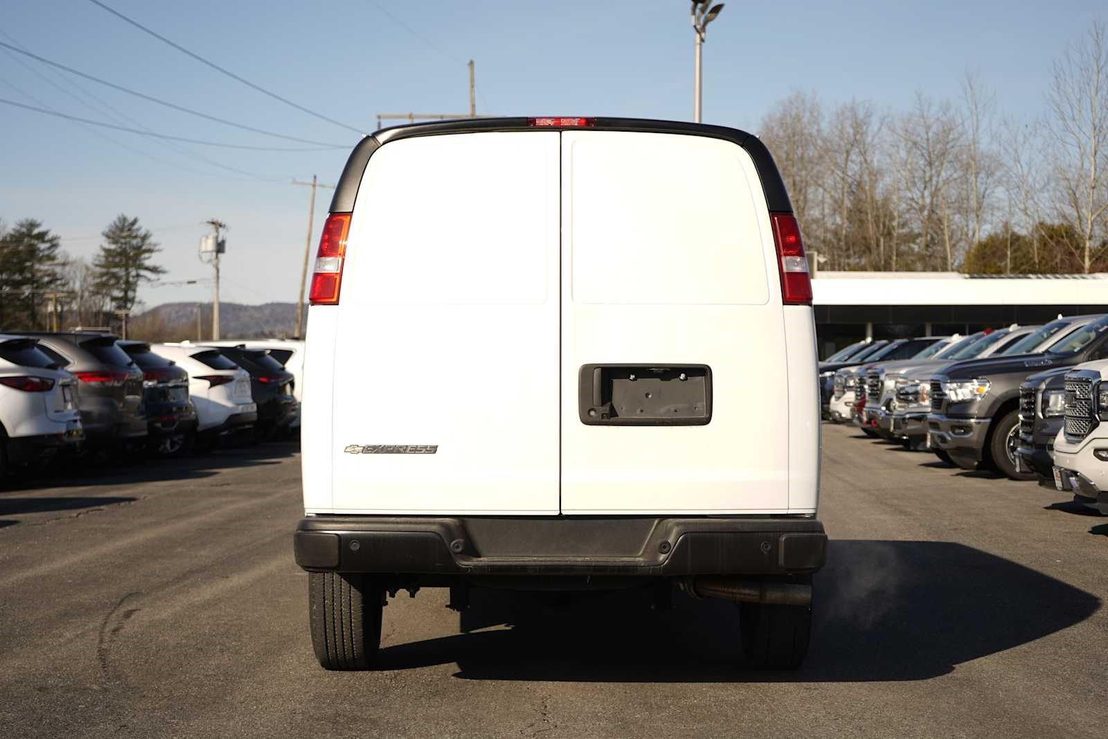 2024 Chevrolet Express Base