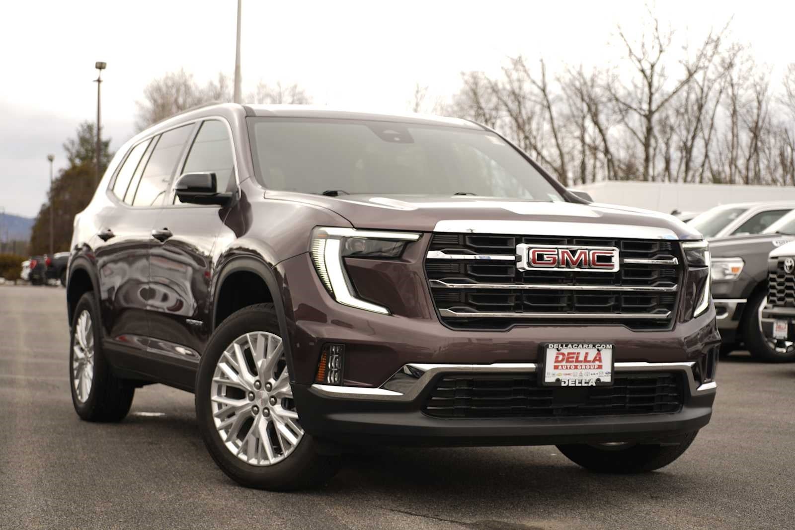 2024 GMC Acadia FWD Elevation