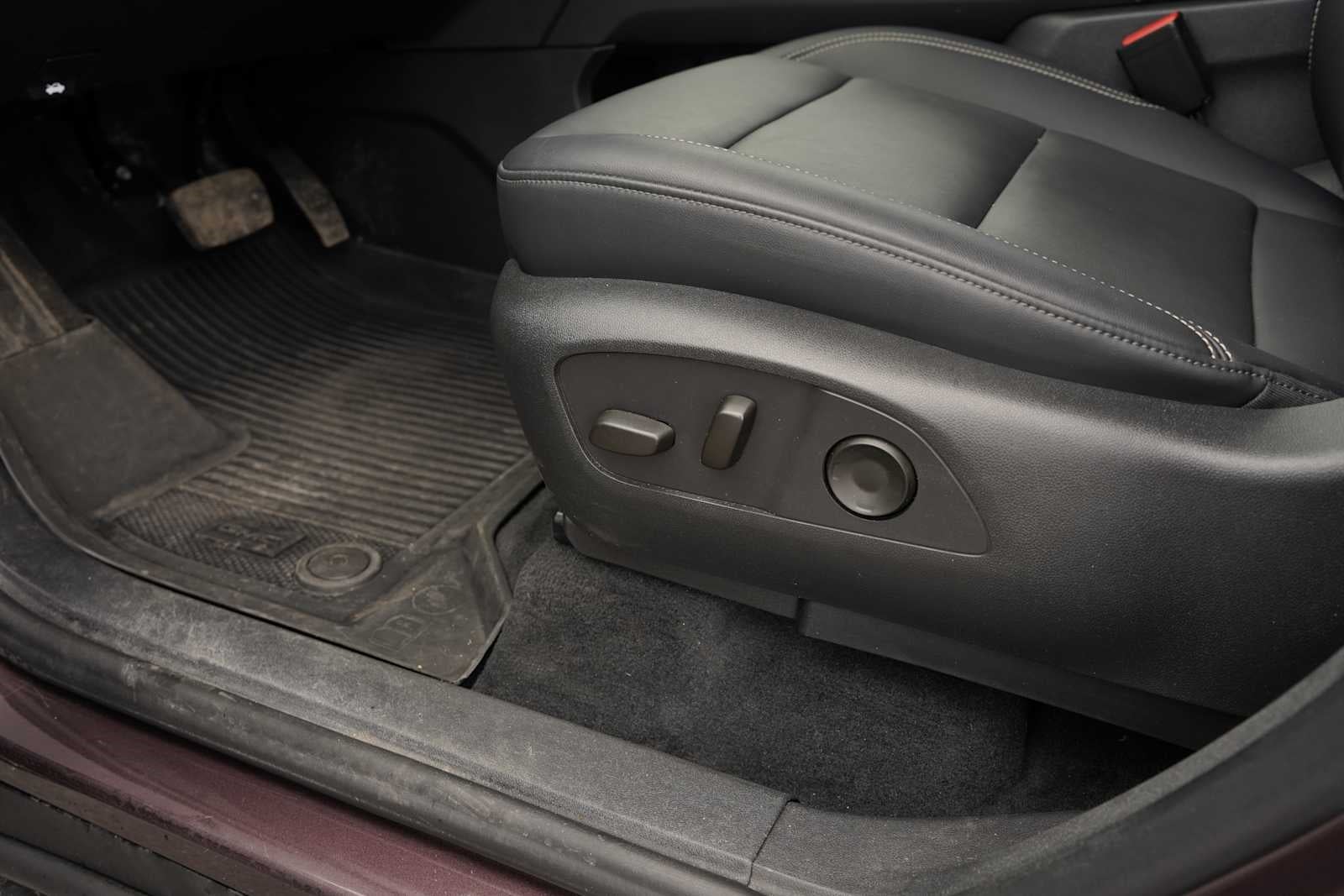 2024 GMC Acadia FWD Elevation