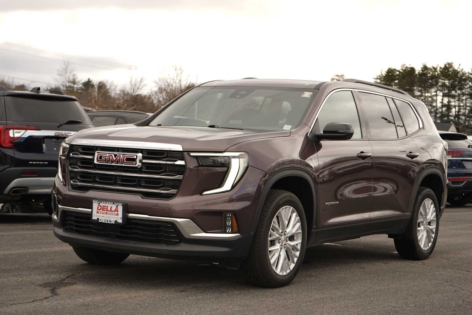 2024 GMC Acadia FWD Elevation