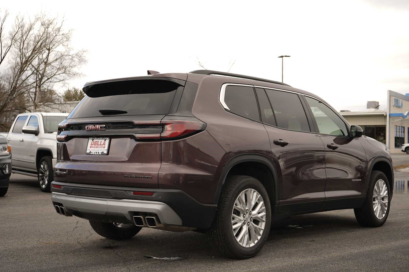2024 GMC Acadia FWD Elevation