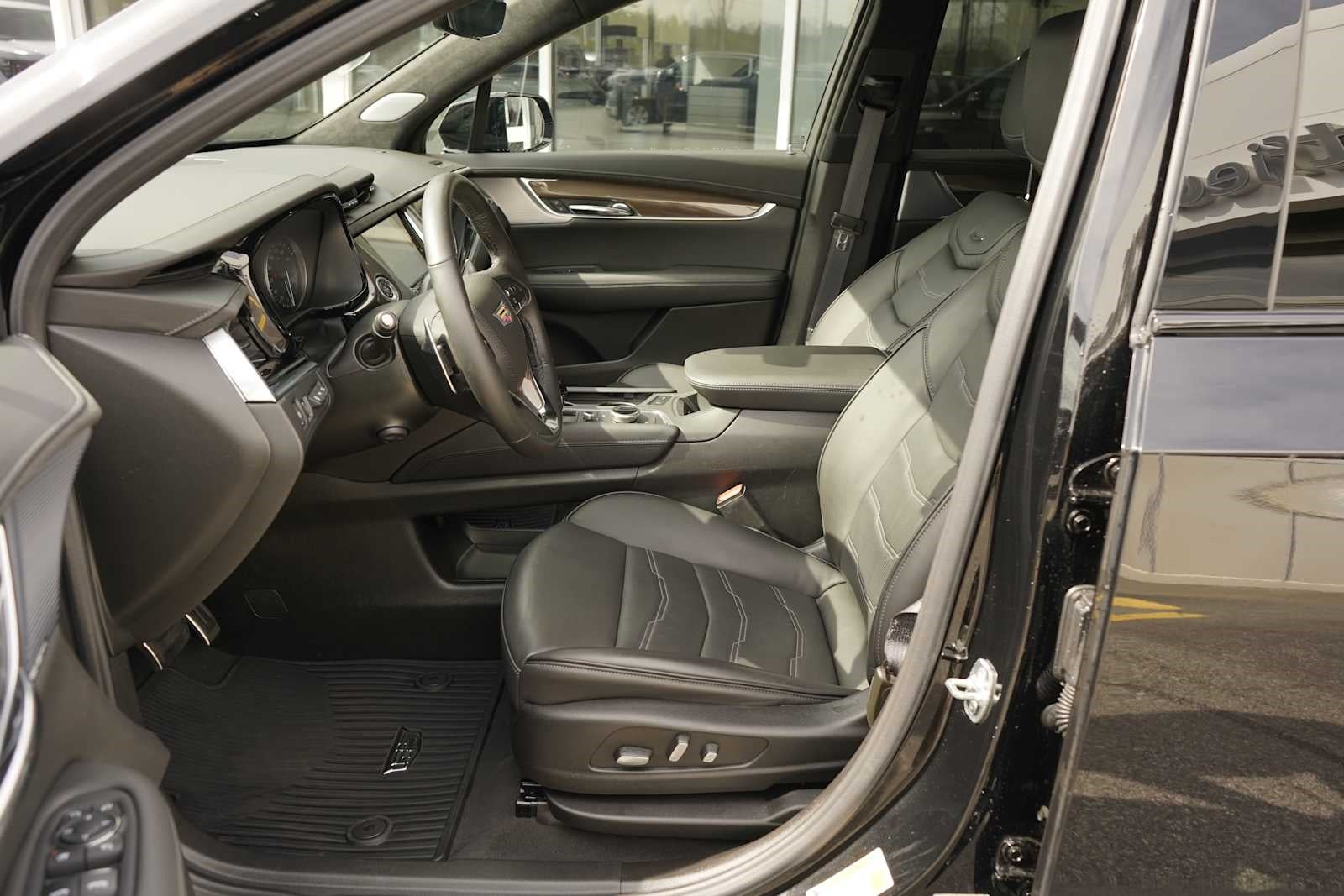 2024 Cadillac XT6 AWD Sport