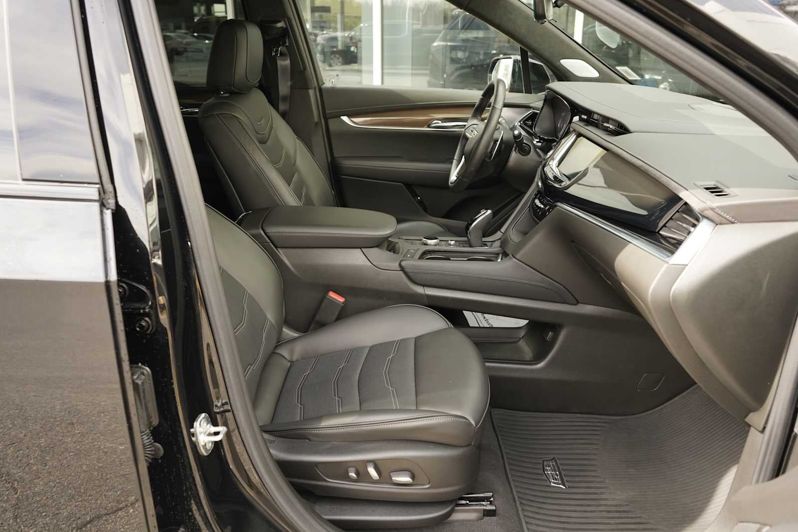 2024 Cadillac XT6 AWD Sport