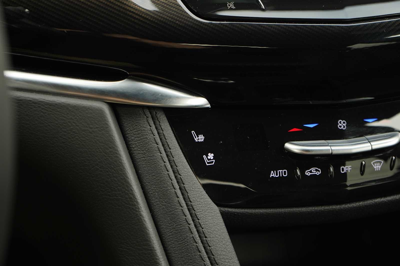 2024 Cadillac XT6 AWD Sport