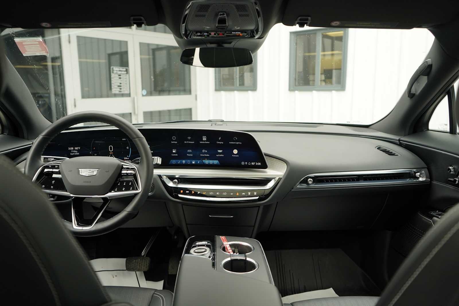 2024 Cadillac LYRIQ Sport