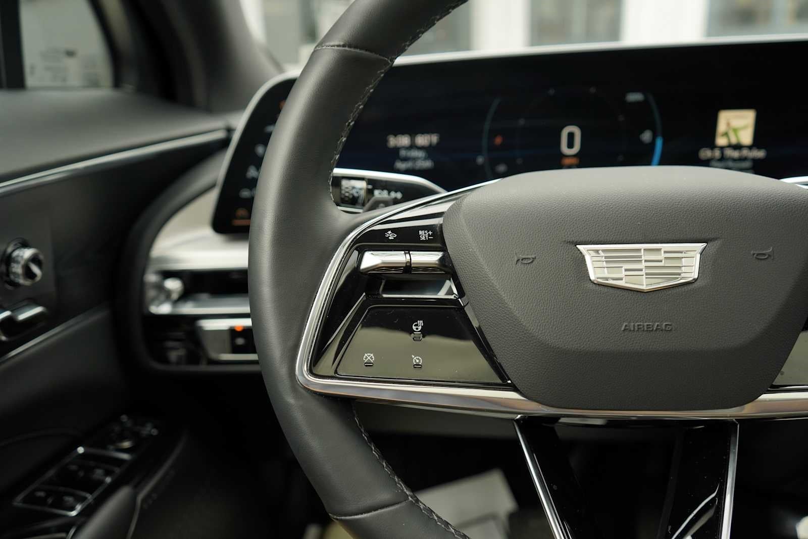 2024 Cadillac LYRIQ Sport