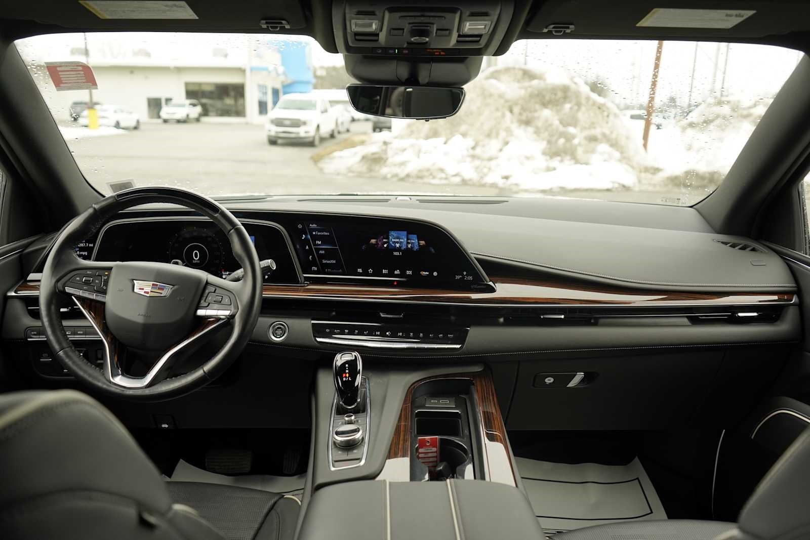 2022 Cadillac Escalade Premium Luxury