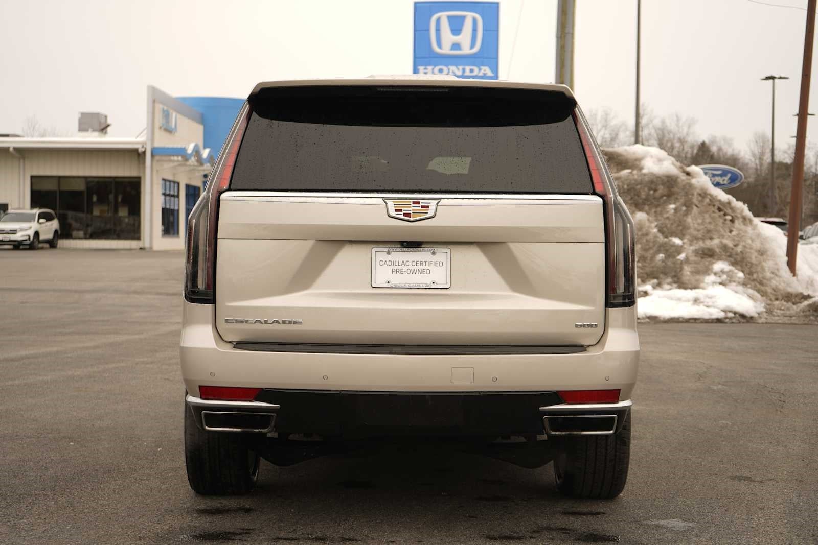 2022 Cadillac Escalade Premium Luxury