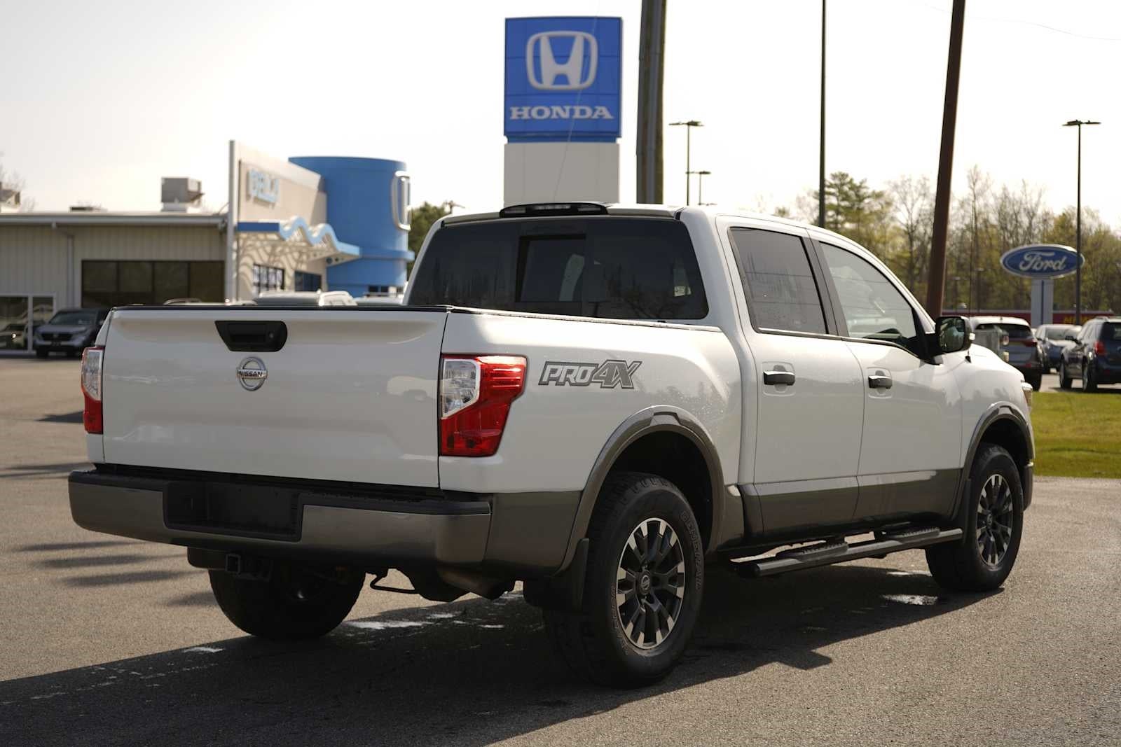 2019 Nissan Titan PRO-4X