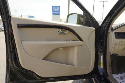 2008 Volvo XC70 Base