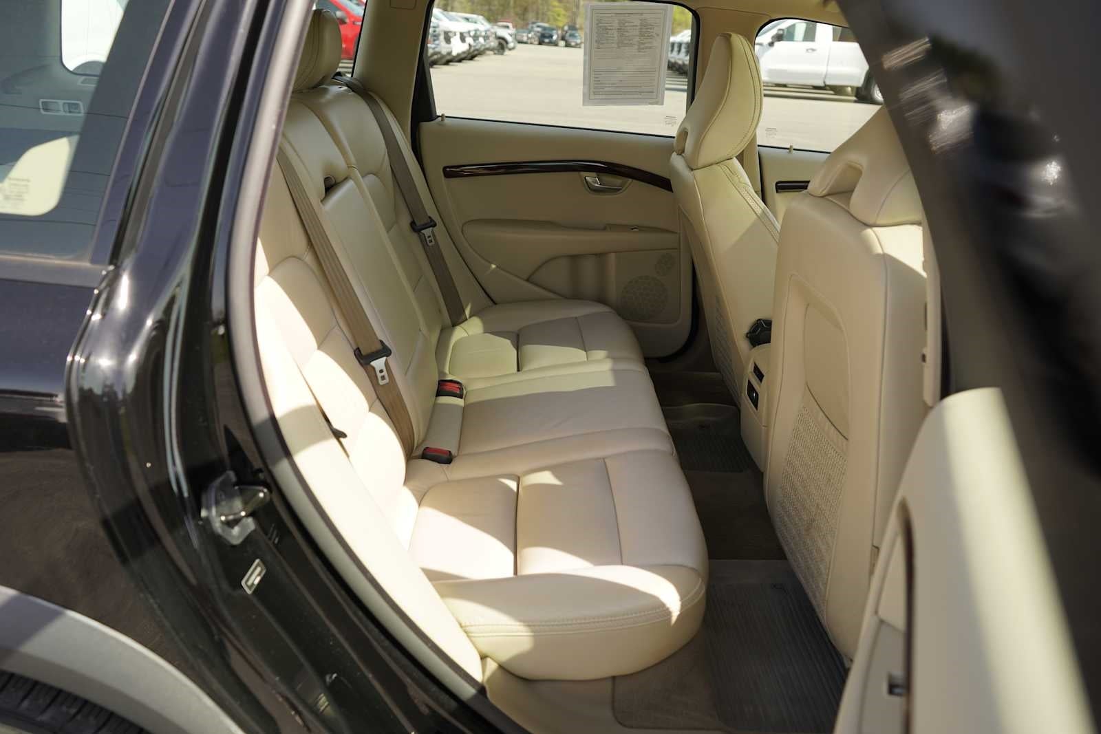 2008 Volvo XC70 Base