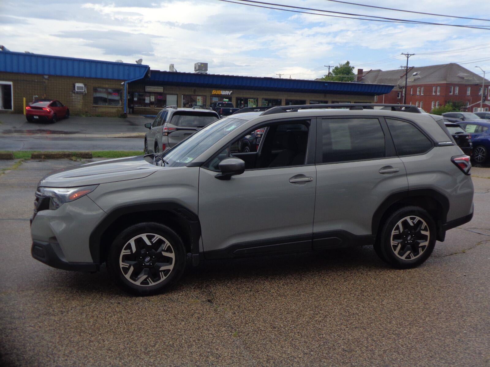 2025 Subaru Forester Premium