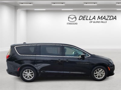 2023 Chrysler Pacifica Touring