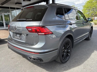 2022 Volkswagen Tiguan SE R-Line Black